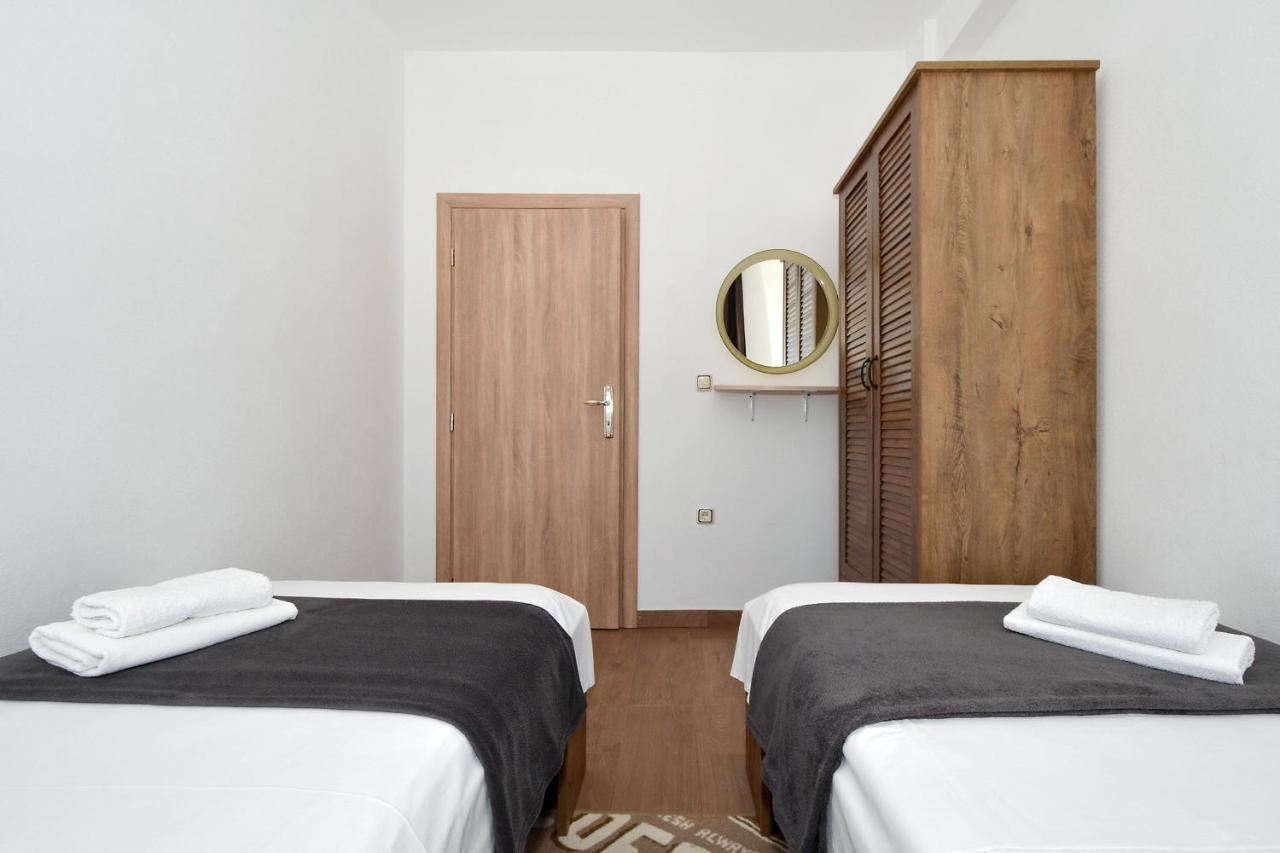 Apartment Una Seget Vranjica Luaran gambar