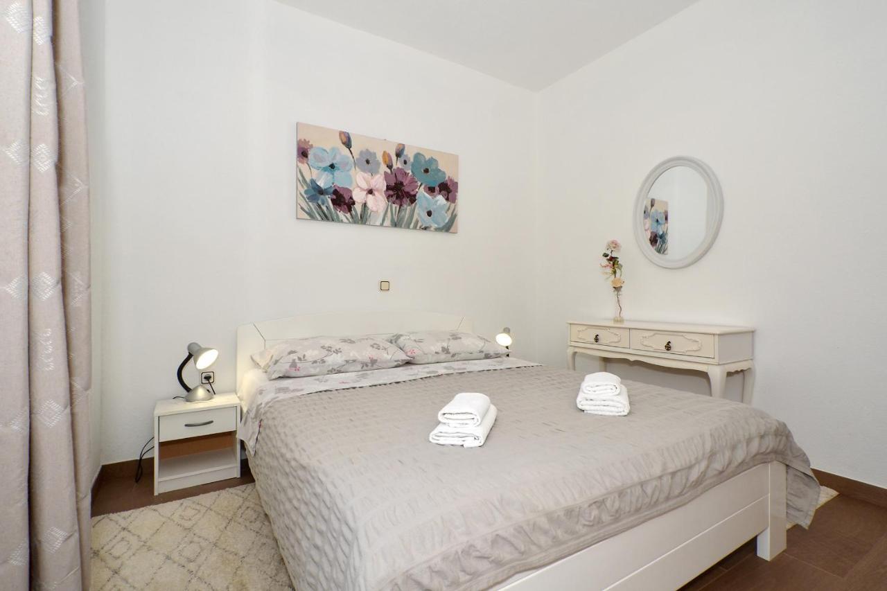 Apartment Una Seget Vranjica Luaran gambar
