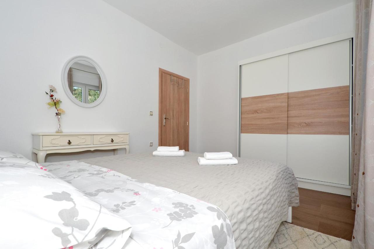 Apartment Una Seget Vranjica Luaran gambar